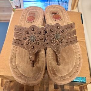 Earth Spirit Tobi Sandals 6.5 EUC Dark Brown Suede